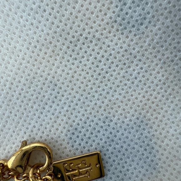 Gold and White Necklace with Intricate Design - Picture 6 of 7